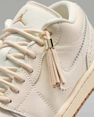 Air Jordan 1 Low SE Women's Shoes. Nike.com